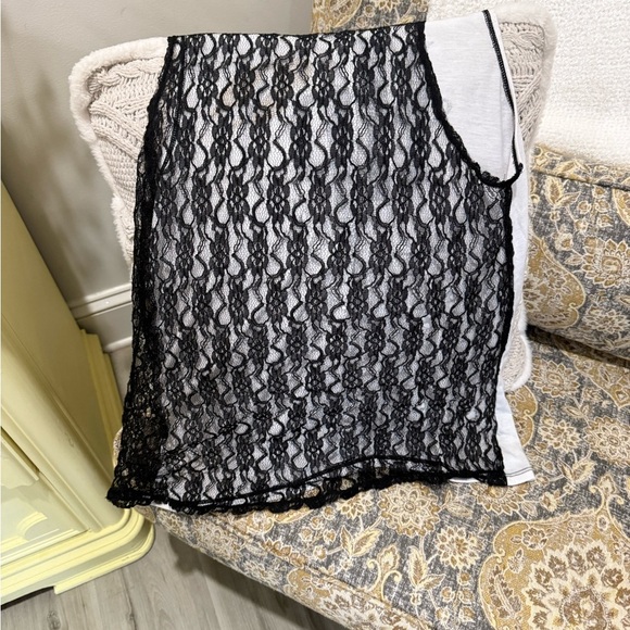 White HP Sleeveless Tank Top - Picture 6 of 8